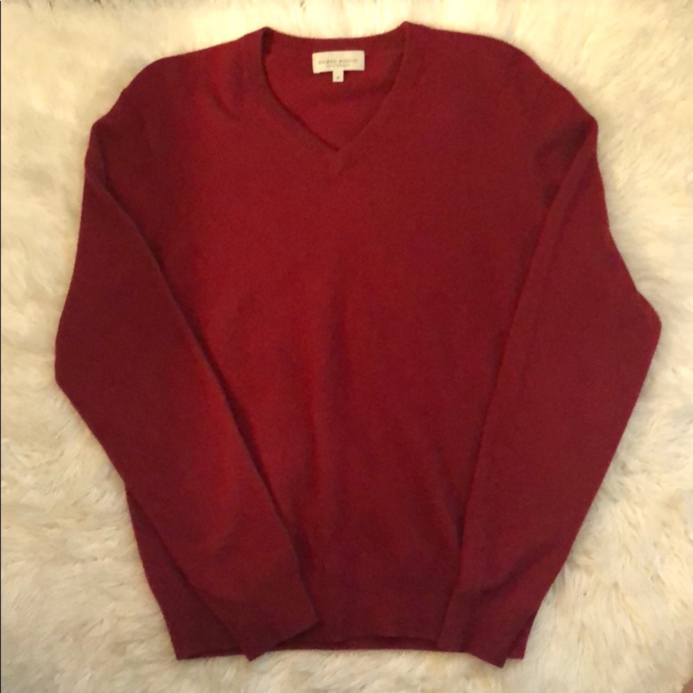 Neiman Marcus Sweater V-neck
